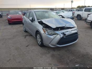  Salvage Toyota Yaris