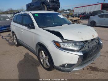  Salvage Mitsubishi Outlander