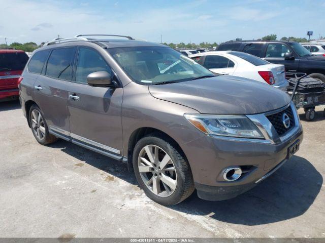  Salvage Nissan Pathfinder