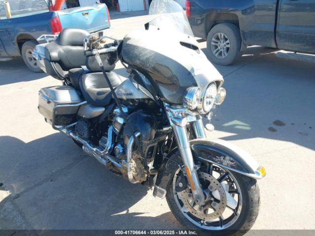 Salvage Harley-Davidson Flhtk