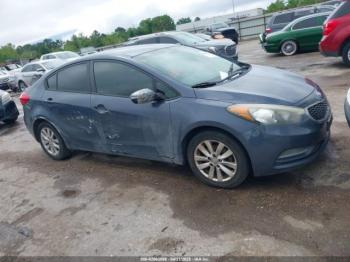  Salvage Kia Forte