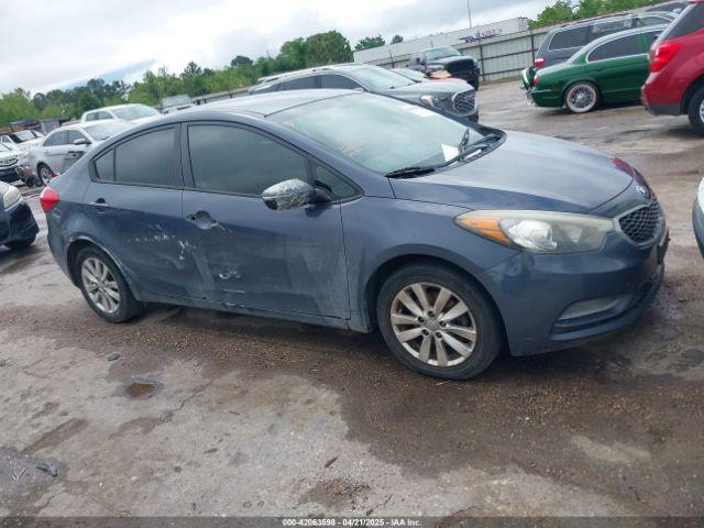  Salvage Kia Forte
