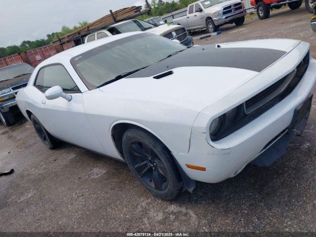  Salvage Dodge Challenger