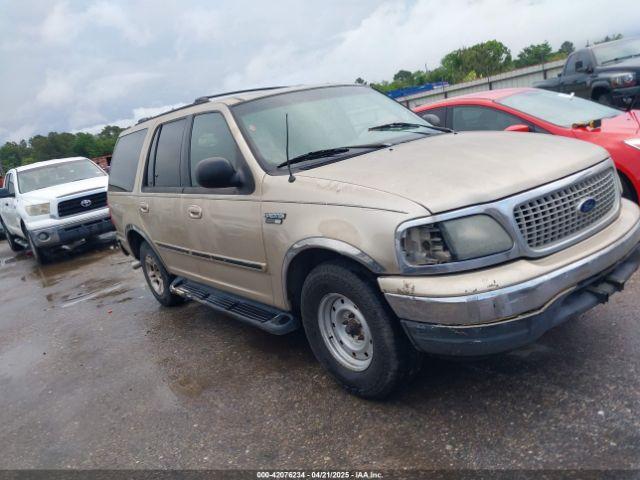  Salvage Ford Expedition