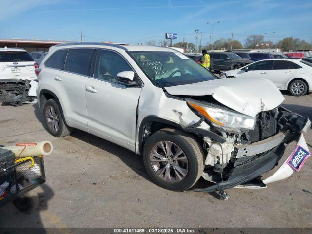  Salvage Toyota Highlander