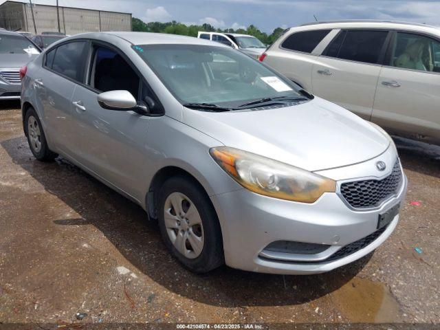  Salvage Kia Forte