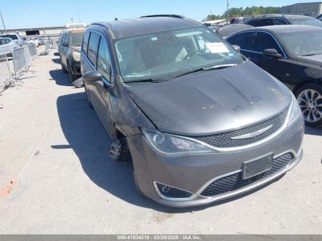  Salvage Chrysler Pacifica