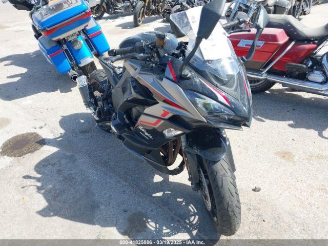  Salvage Kawasaki Zx1002