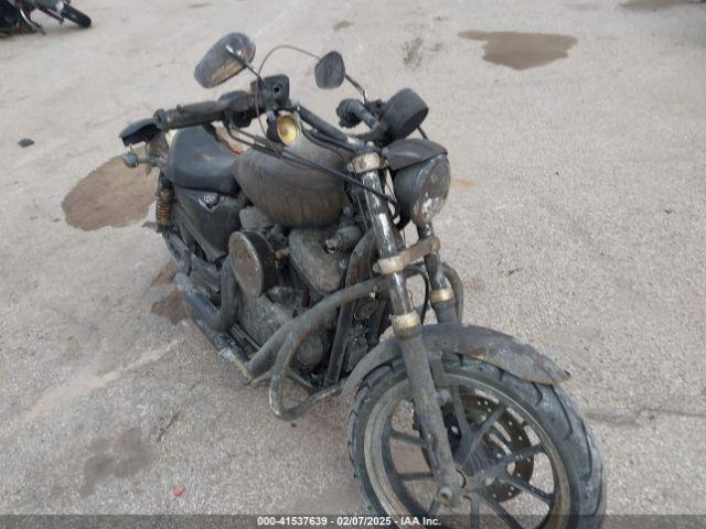  Salvage Harley-Davidson Xl883