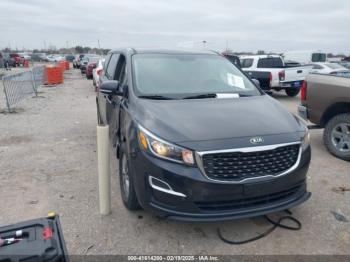  Salvage Kia Sedona
