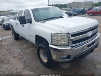  Salvage Chevrolet Silverado 2500