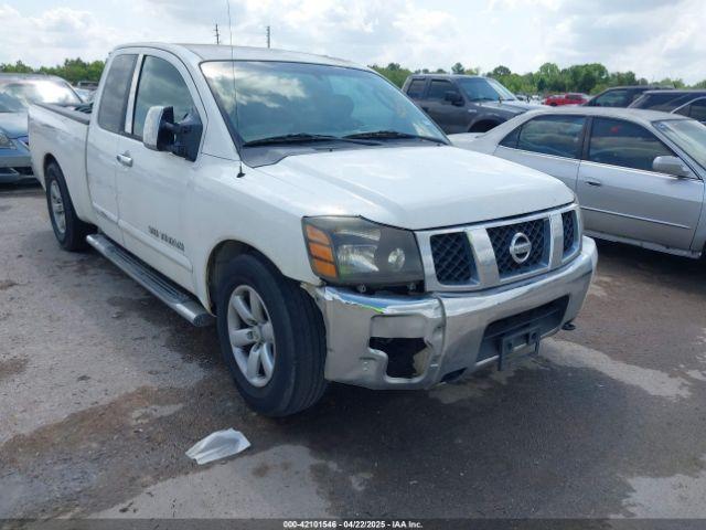 Salvage Nissan Titan
