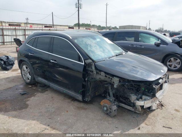  Salvage Mercedes-Benz GLA