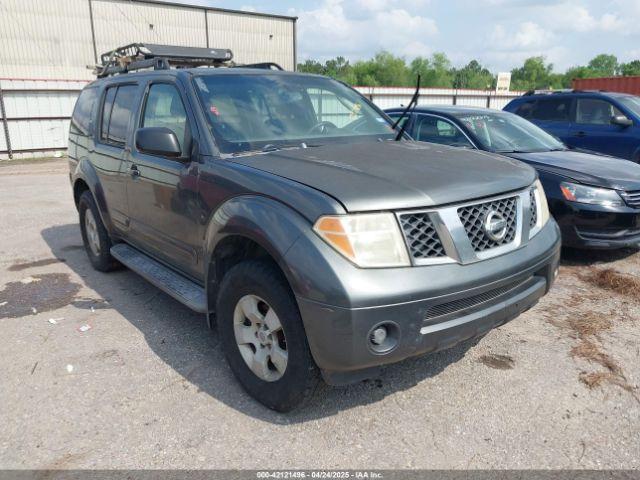 Salvage Nissan Pathfinder