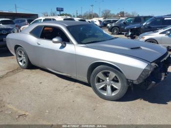  Salvage Dodge Challenger
