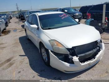  Salvage Nissan Altima