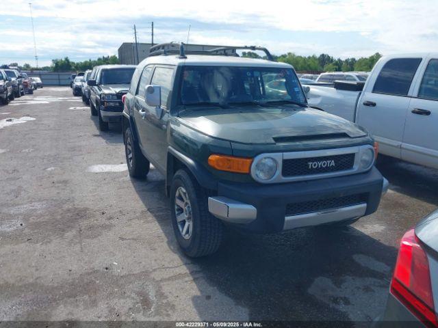  Salvage Toyota FJ Cruiser