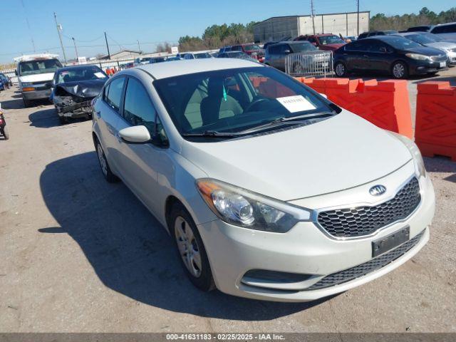  Salvage Kia Forte