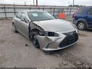  Salvage Lexus Es