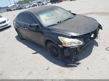  Salvage Nissan Altima