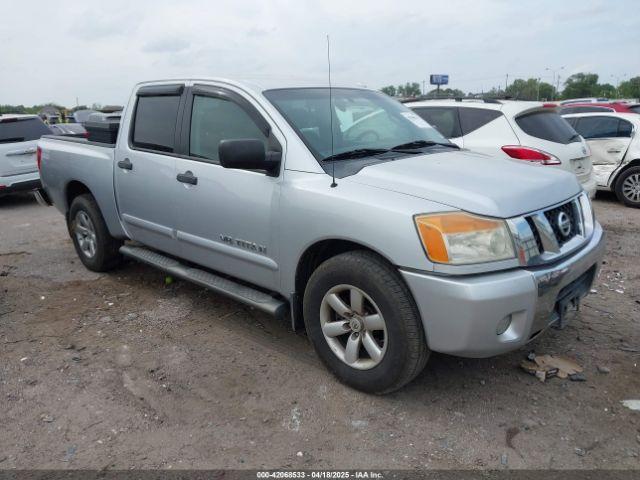  Salvage Nissan Titan