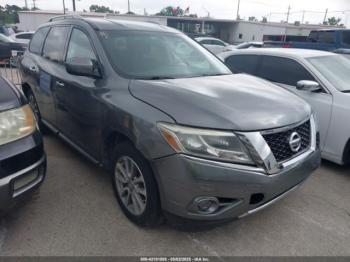  Salvage Nissan Pathfinder