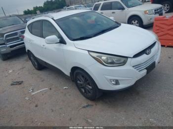  Salvage Hyundai TUCSON