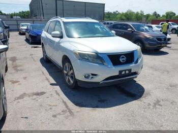  Salvage Nissan Pathfinder