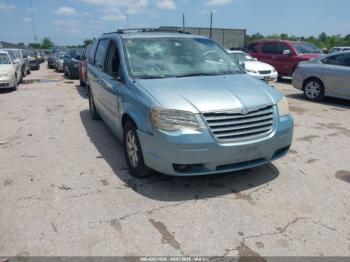  Salvage Chrysler Town & Country