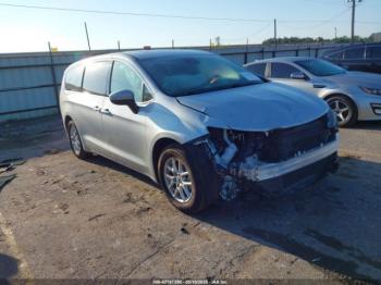  Salvage Chrysler Voyager