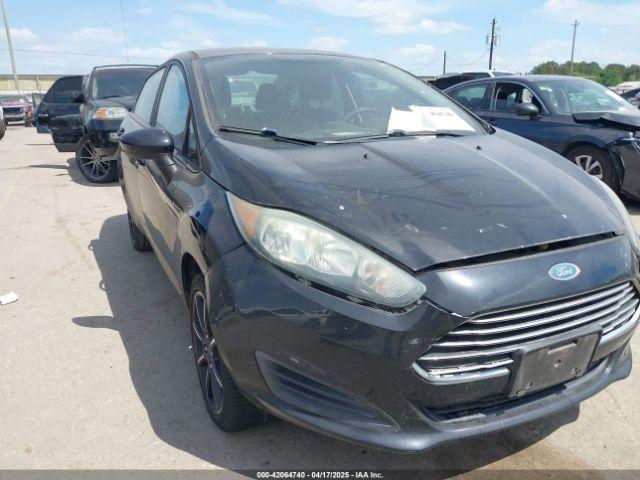  Salvage Ford Fiesta