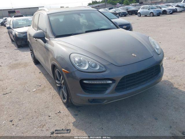  Salvage Porsche Cayenne