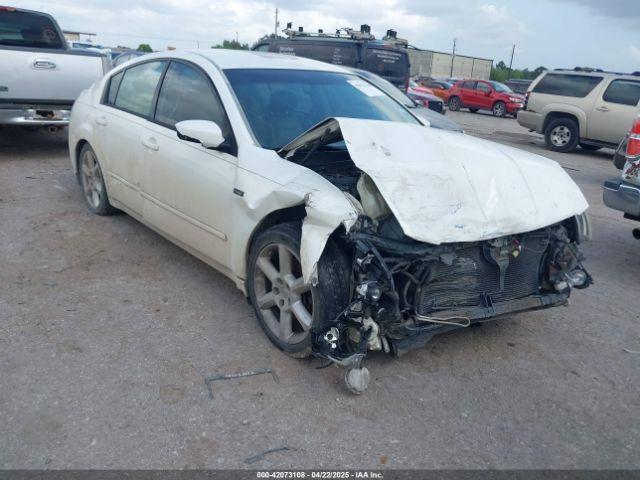  Salvage Nissan Maxima
