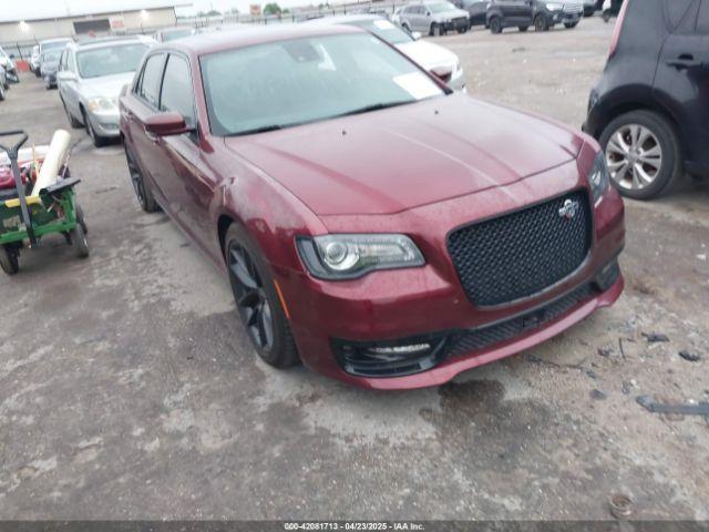  Salvage Chrysler 300