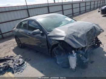  Salvage Hyundai ELANTRA