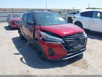  Salvage Nissan Kicks