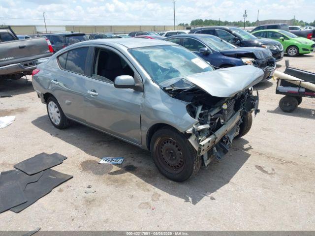  Salvage Nissan Versa