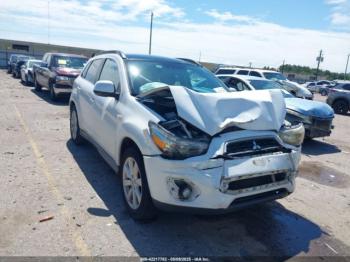  Salvage Mitsubishi Outlander