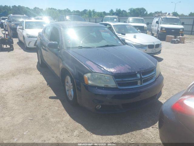  Salvage Dodge Avenger