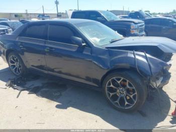  Salvage Chrysler 300