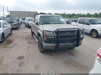  Salvage Chevrolet Silverado 2500