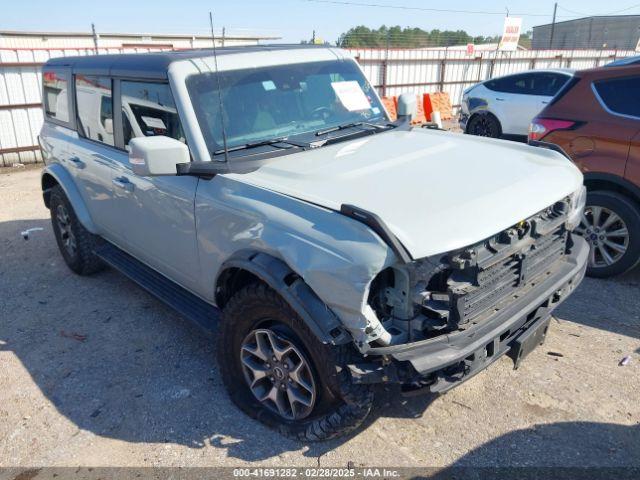  Salvage Ford Bronco