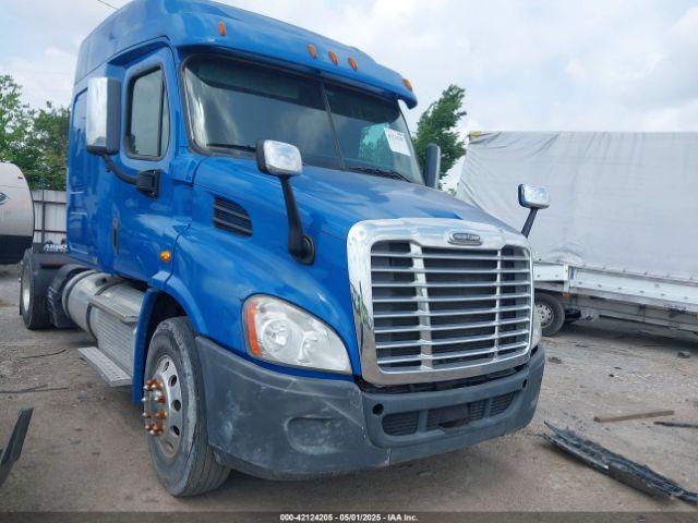  Salvage Freightliner Cascadia 113