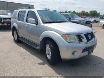  Salvage Nissan Pathfinder