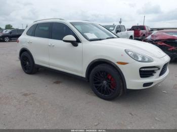  Salvage Porsche Cayenne
