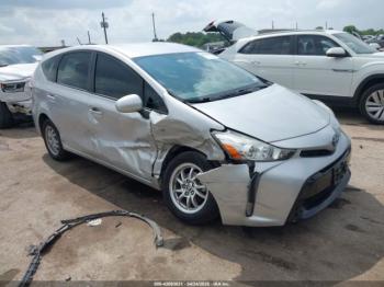  Salvage Toyota Prius v