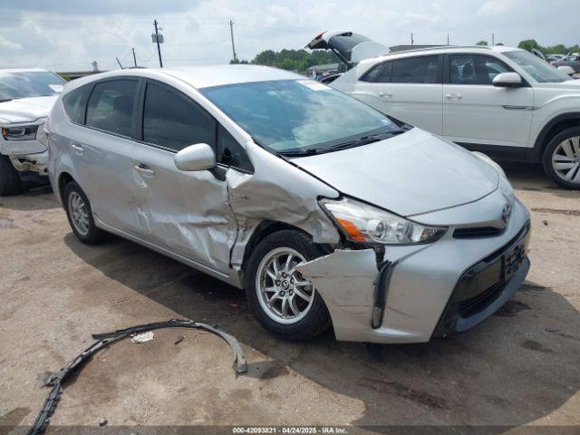  Salvage Toyota Prius v