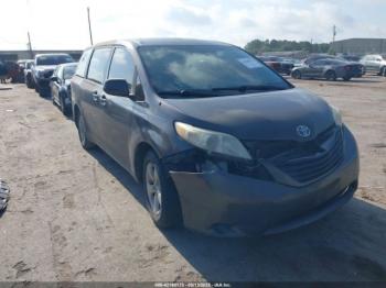  Salvage Toyota Sienna