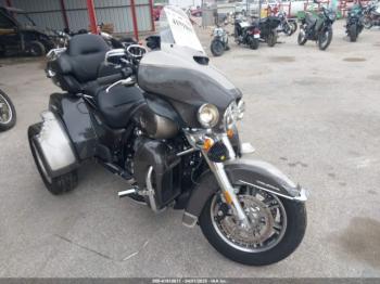  Salvage Harley-Davidson Flhtcutg