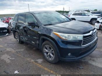  Salvage Toyota Highlander